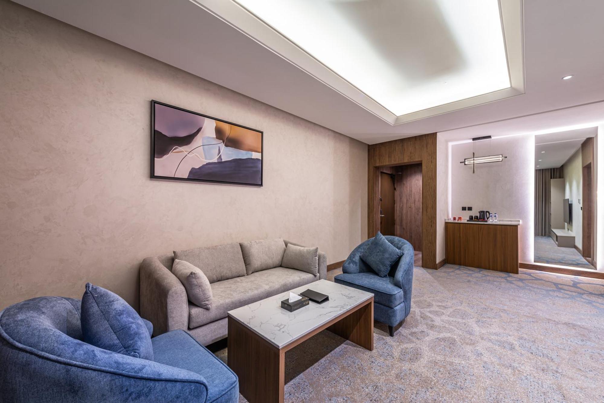Voyage Hotel & Suites Riaad Buitenkant foto