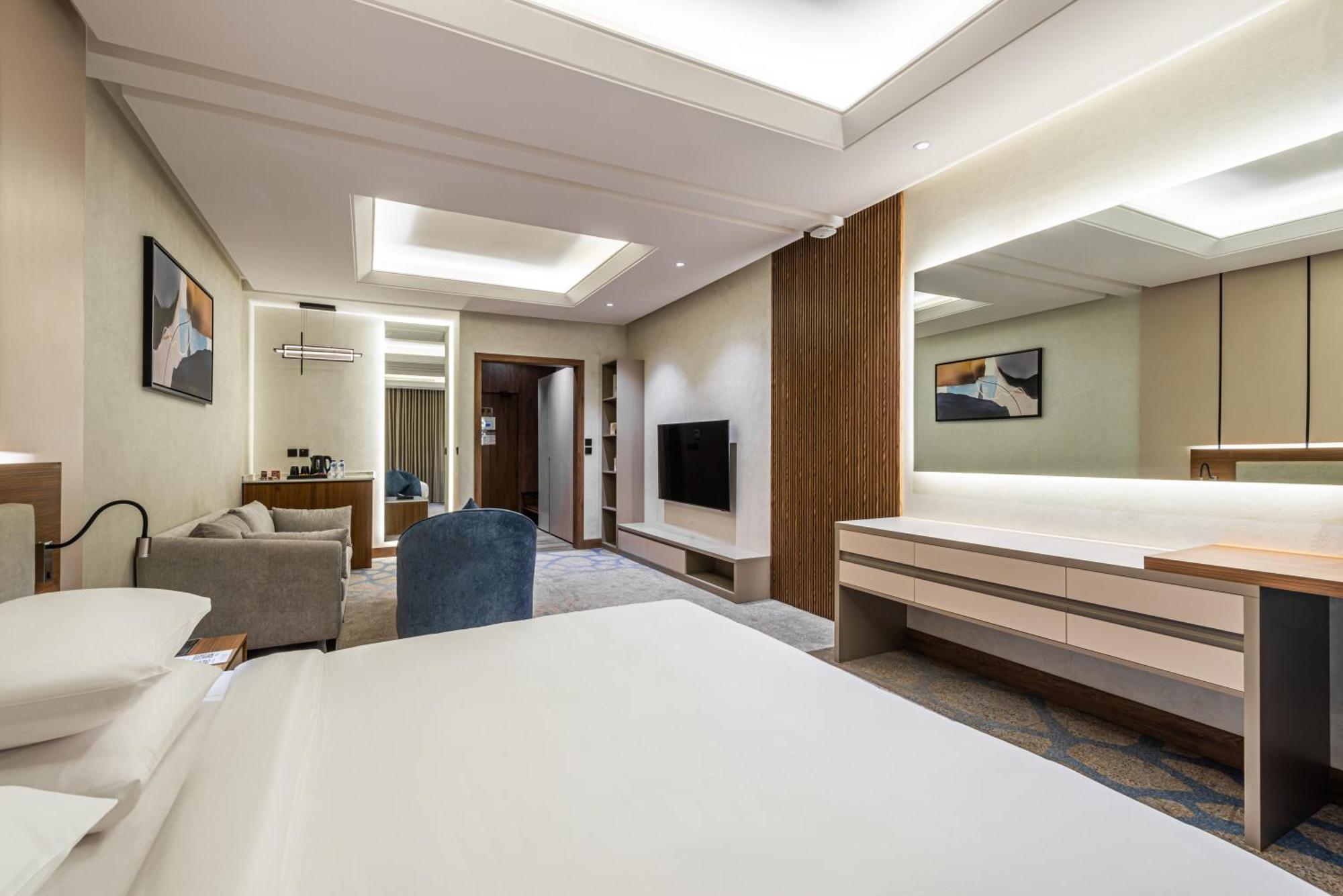 Voyage Hotel & Suites Riaad Buitenkant foto