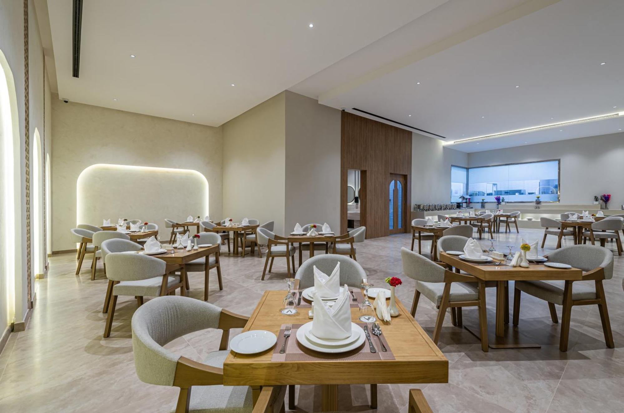 Voyage Hotel & Suites Riaad Buitenkant foto