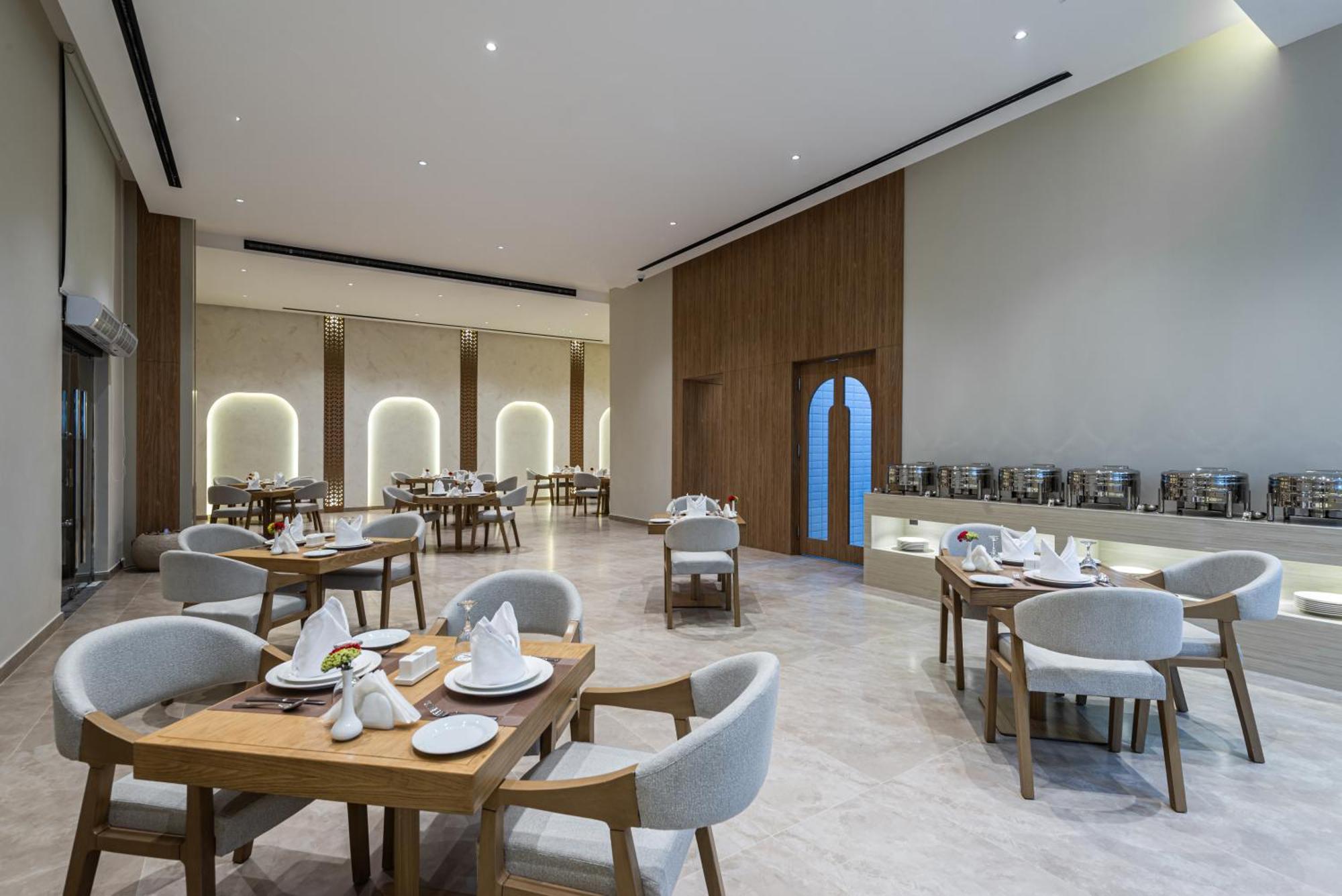 Voyage Hotel & Suites Riaad Buitenkant foto