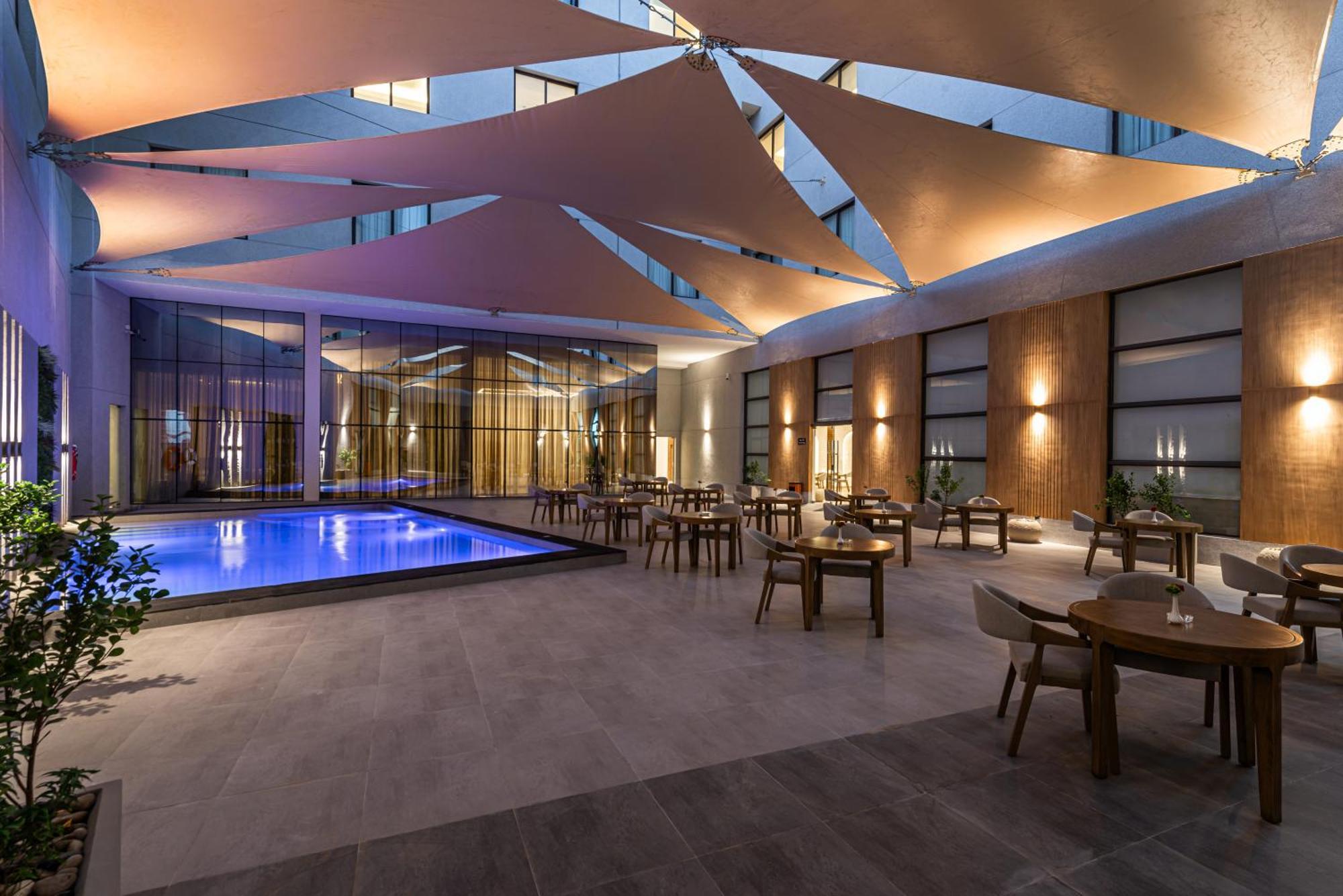 Voyage Hotel & Suites Riaad Buitenkant foto